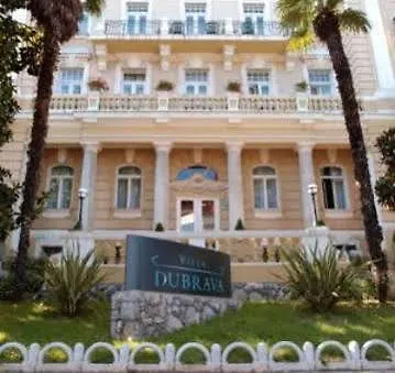 Villa Dubrava And Wellness-3
